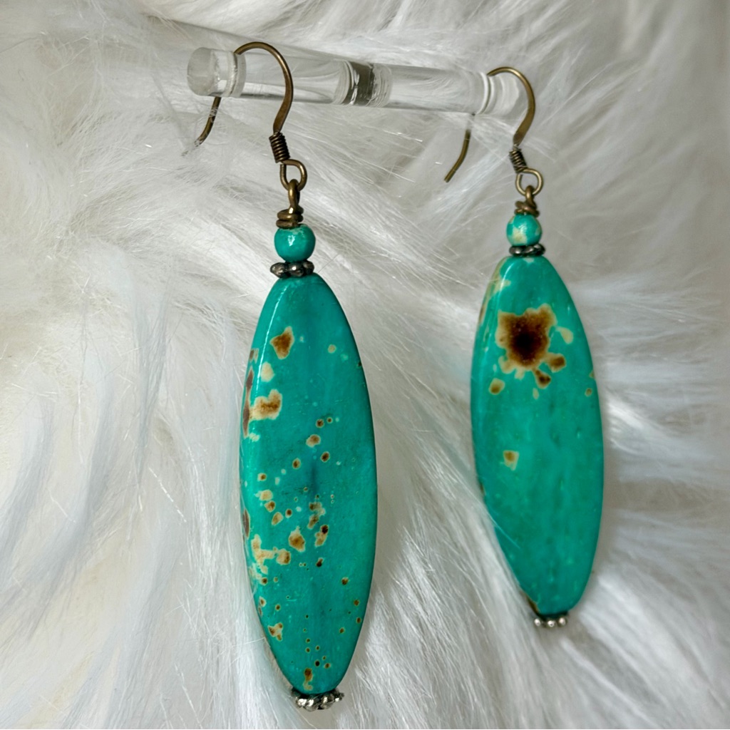 Fashion Faux Elongated Oval Turquoise Green Dangle Earrings Lightweight